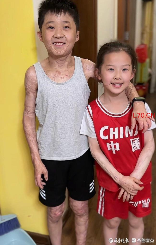 12岁励志男孩与林丹温暖“对决” 梦想照进现实