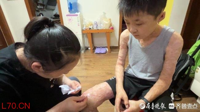 12岁励志男孩与林丹温暖“对决” 梦想照进现实