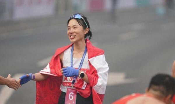 选择正确？张水华辞职5个月收入等于在医院工作50年！普通人别眼红